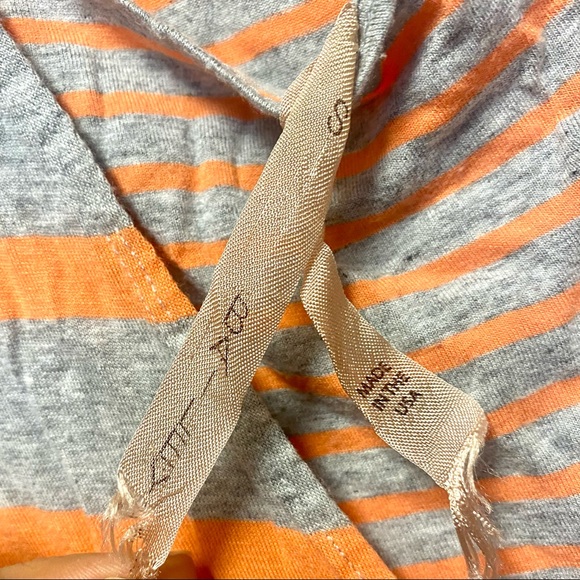 Gray tunic with orange stripes, sz SM - Picture 4 of 4